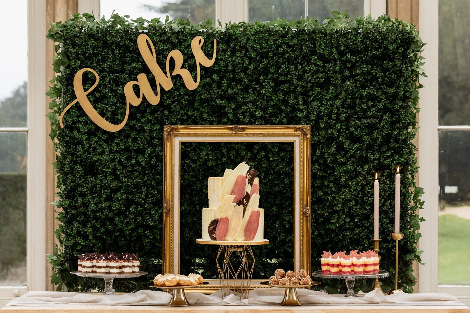 choosing your wedding cake
